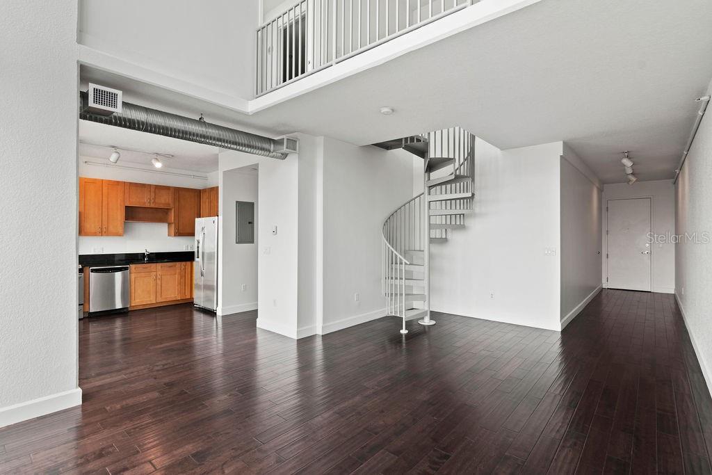 150 E ROBINSON STREET 1406