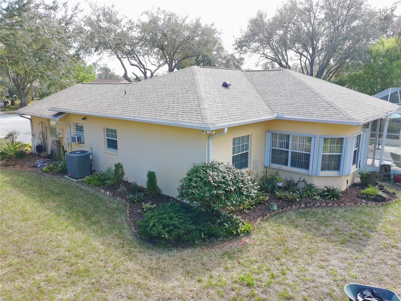 PINE LAKES - Residential