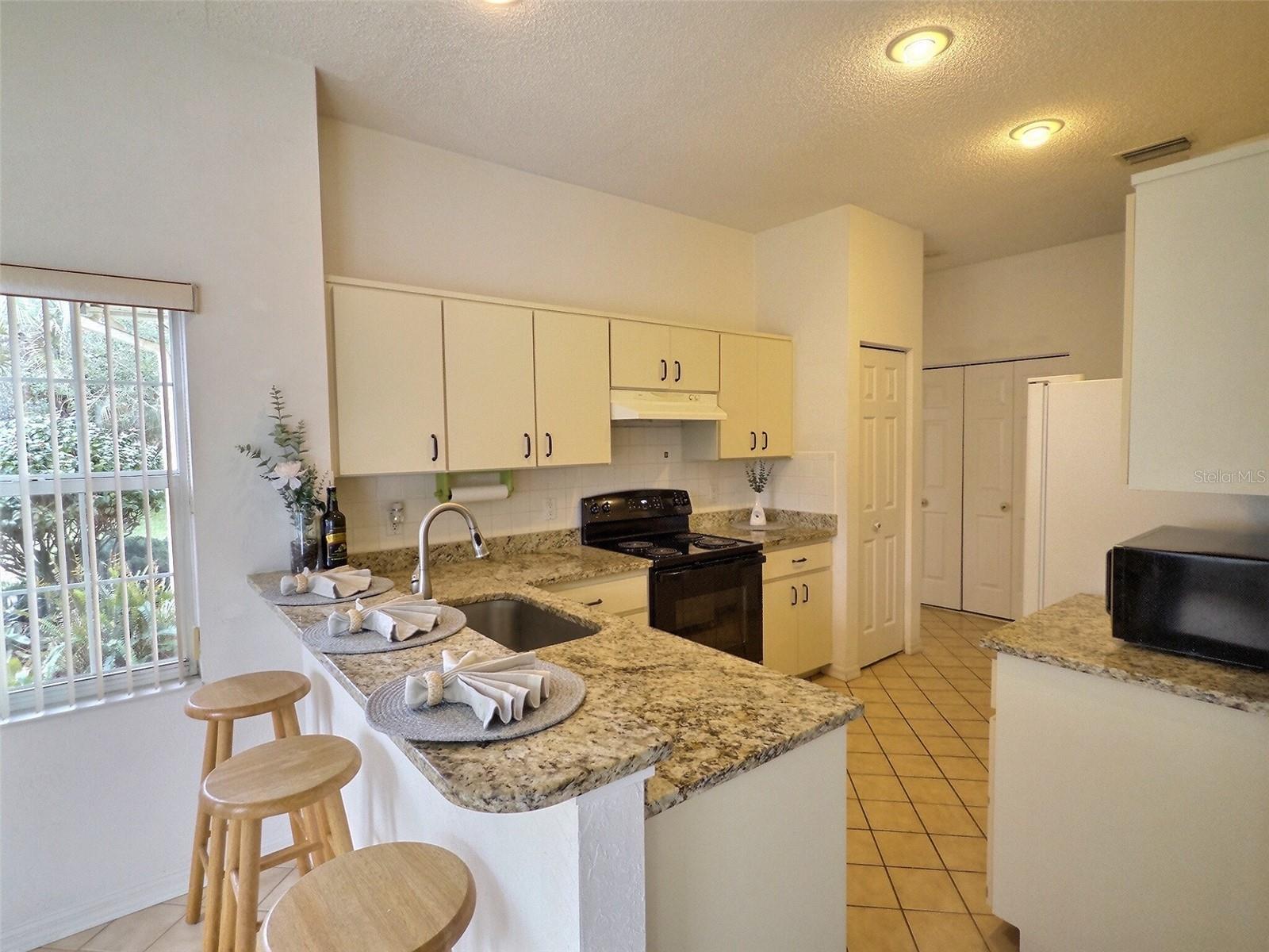 PINE LAKES - Residential