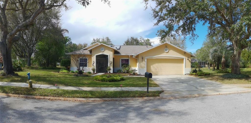 Photo of 6 Montauk Court, Palm Coast, FL 32164 (MLS # FC316742)