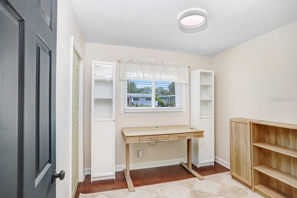 GANDY GARDENS 4 - Residential