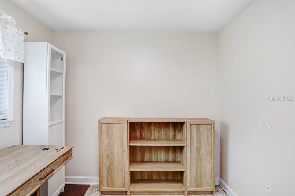 GANDY GARDENS 4 - Residential