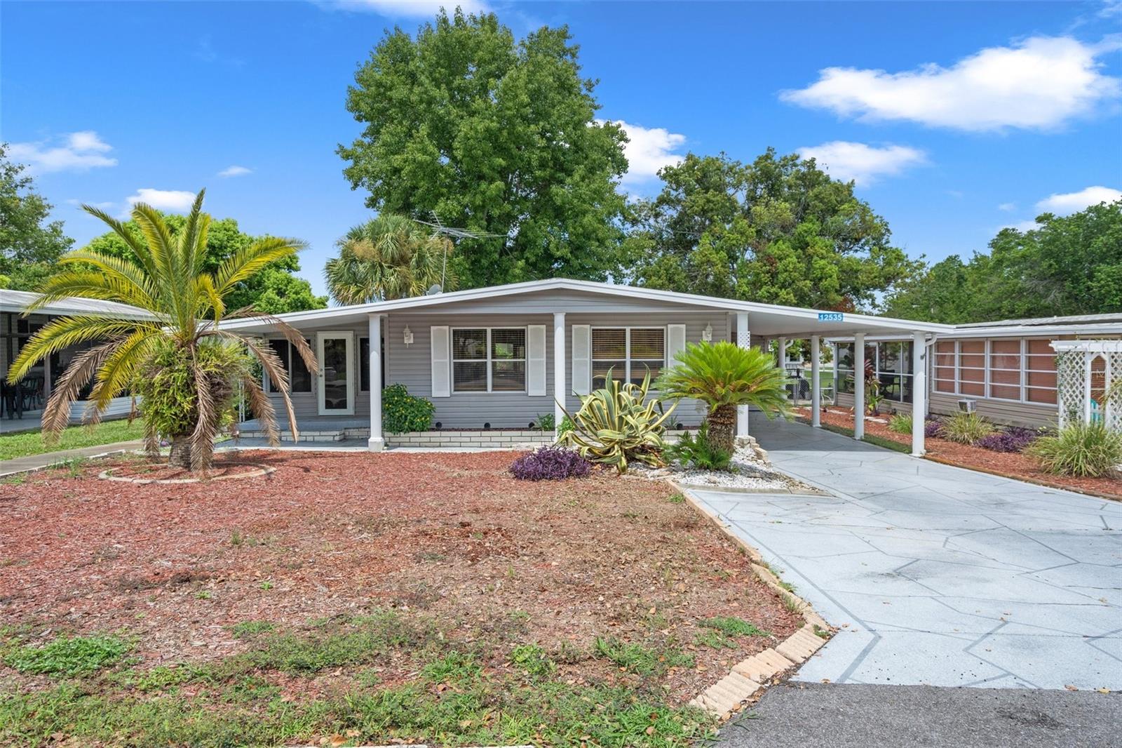View BROOKSVILLE, FL 34613 mobile home