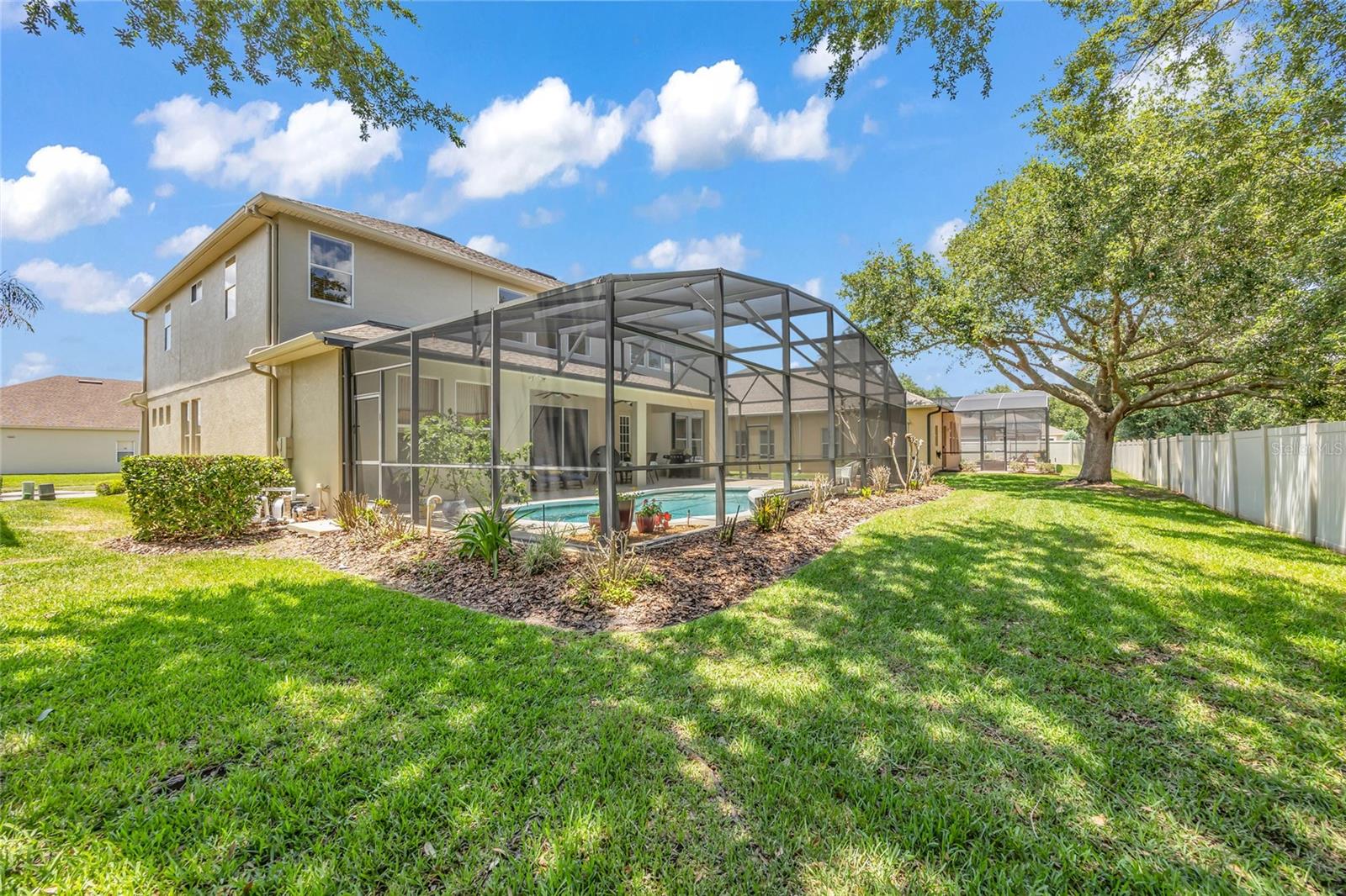GRANDE PINES - Residential