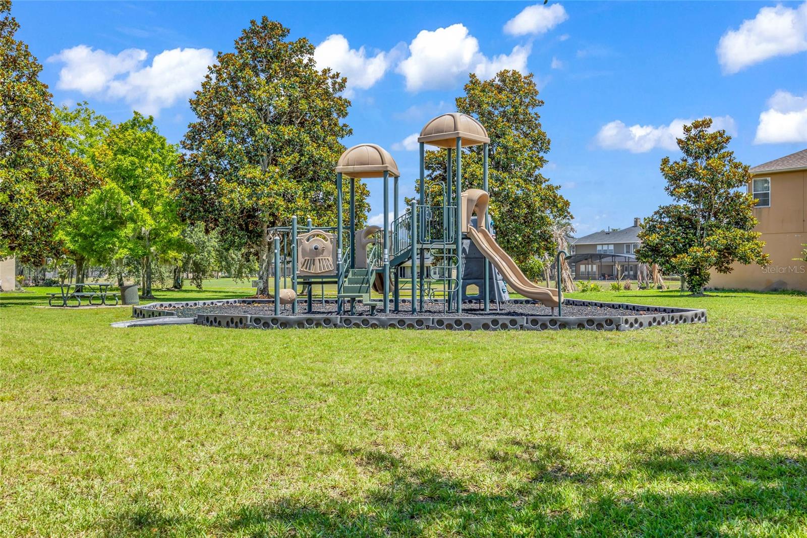 GRANDE PINES - Residential