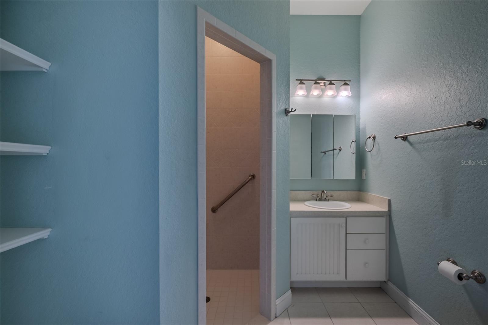 SUNDANCE UNIT 4 - Residential