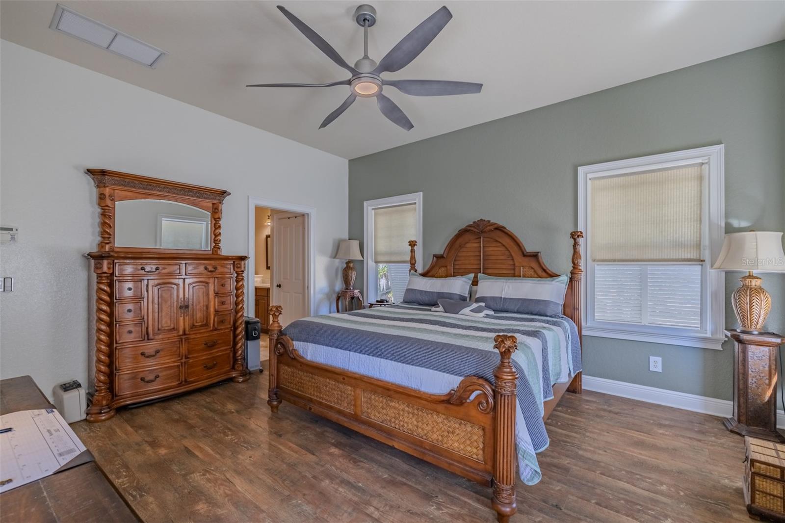 SUNDANCE UNIT 4 - Residential