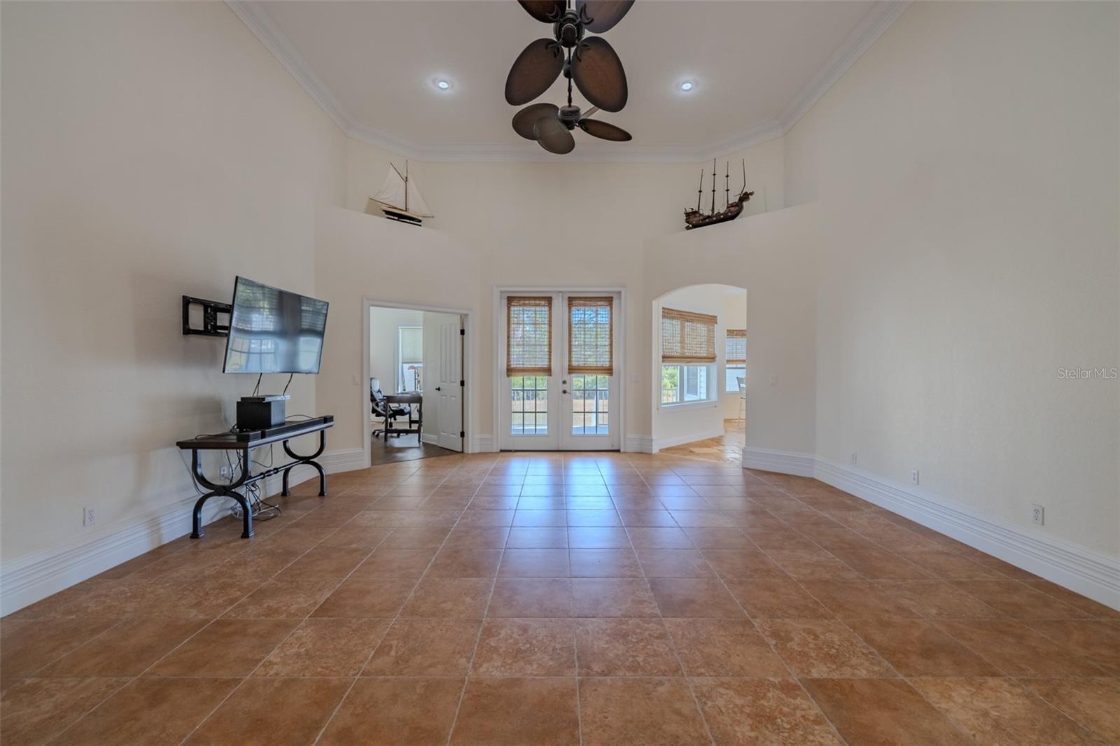 SUNDANCE UNIT 4 - Residential