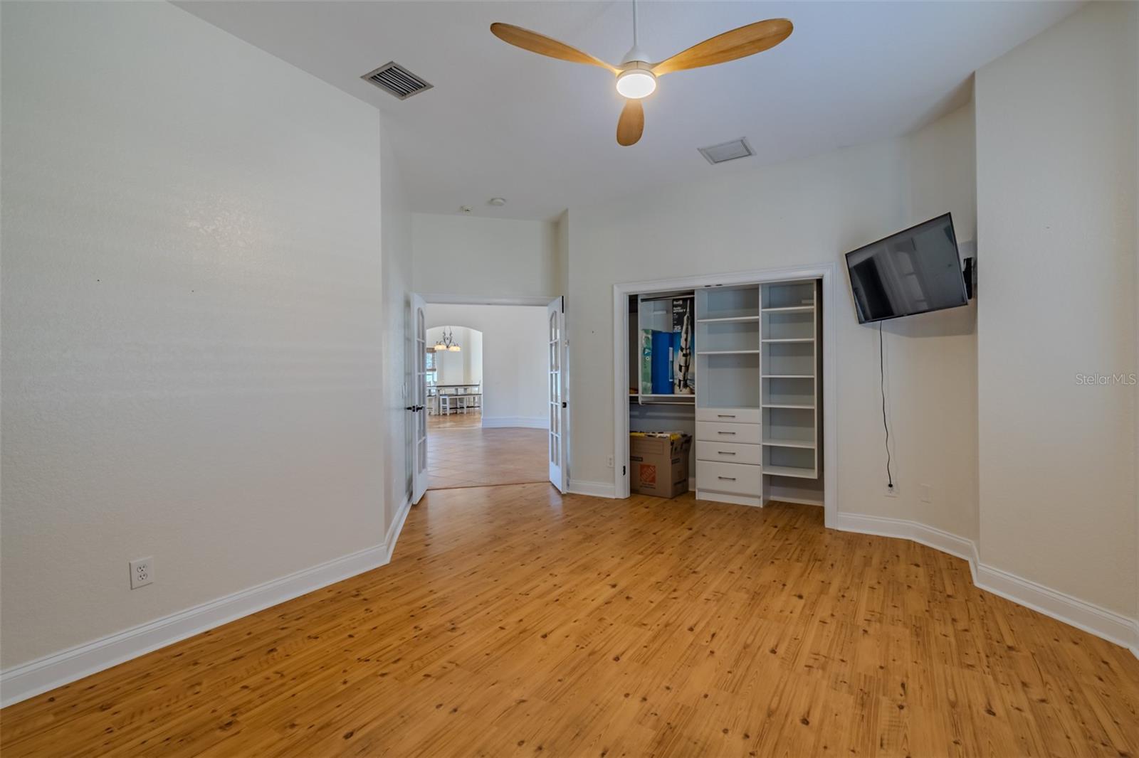 SUNDANCE UNIT 4 - Residential