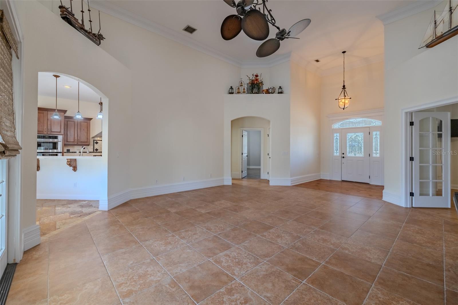 SUNDANCE UNIT 4 - Residential