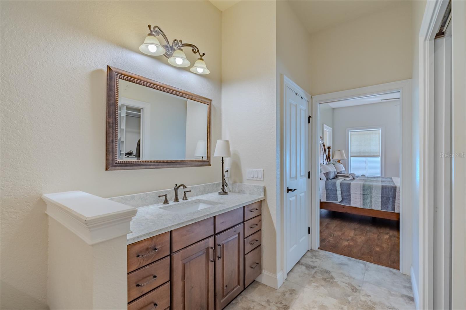 SUNDANCE UNIT 4 - Residential