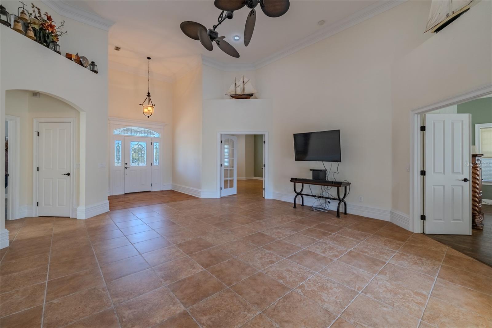 SUNDANCE UNIT 4 - Residential