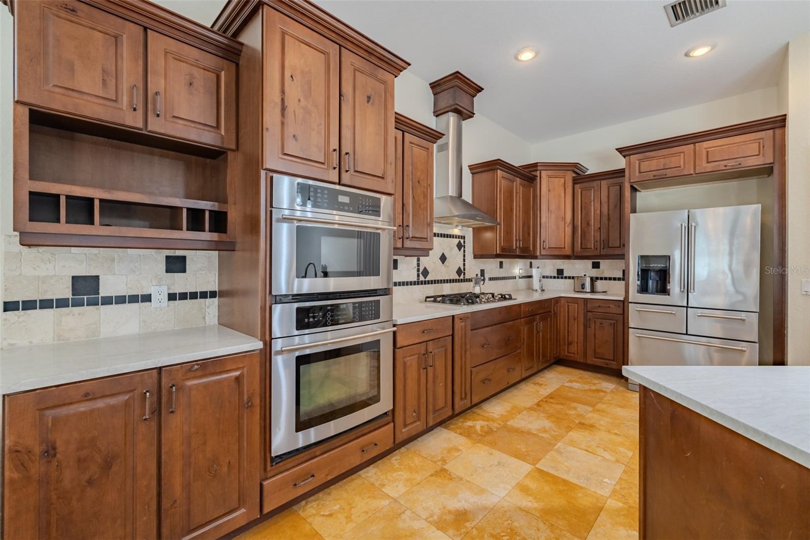 SUNDANCE UNIT 4 - Residential