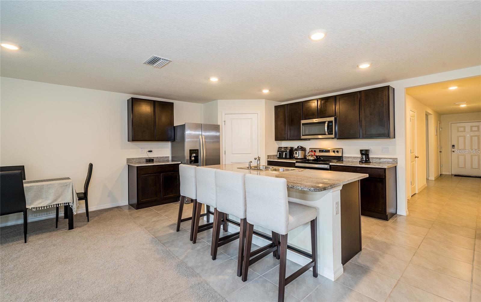 7590 BROAD POINTE DRIVE