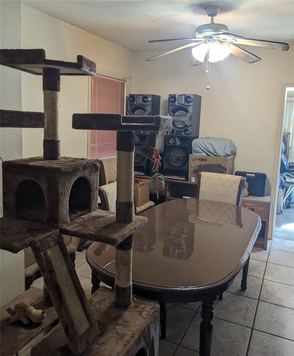 PINE VILLA UNIT 01 - Residential