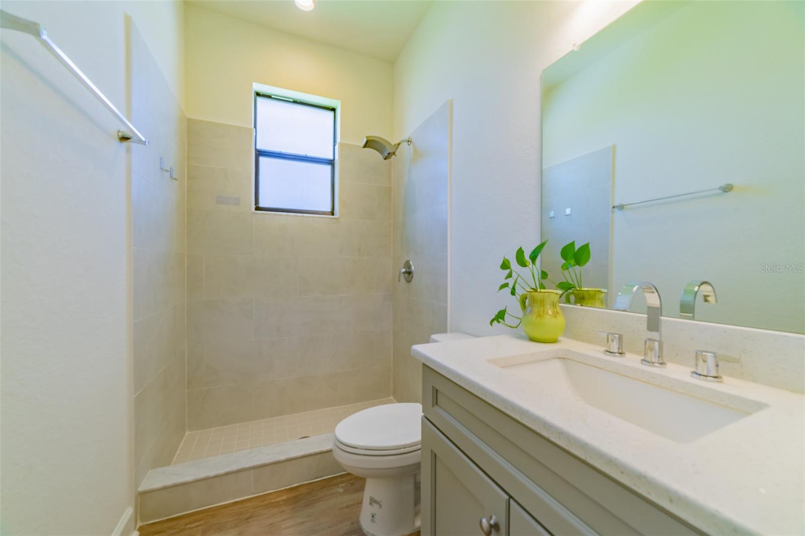 SANCTUARY BY THE LAKE - Residential