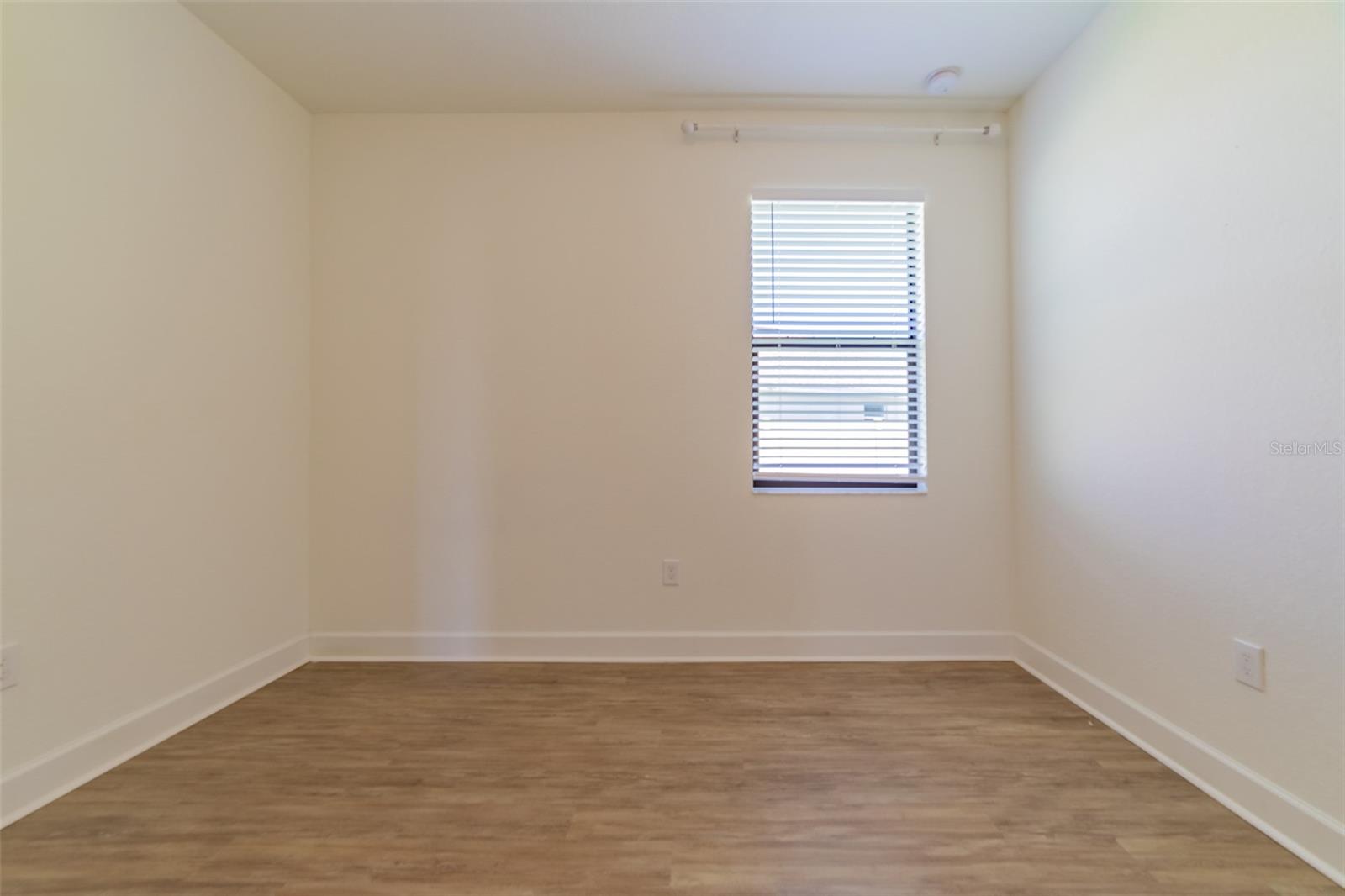 SANCTUARY BY THE LAKE - Residential