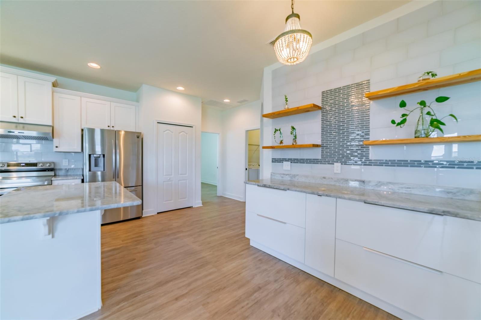 SANCTUARY BY THE LAKE - Residential