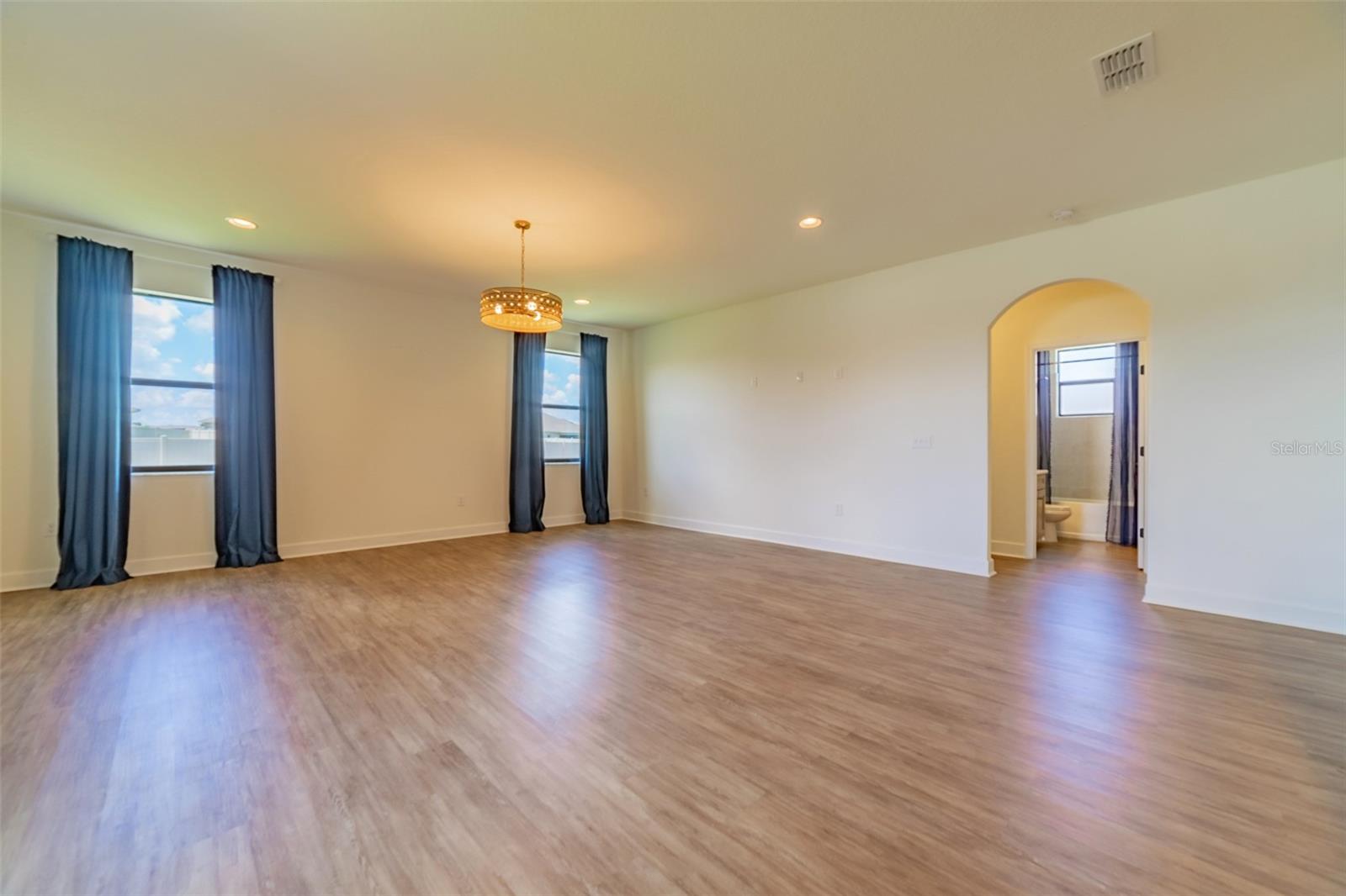 SANCTUARY BY THE LAKE - Residential