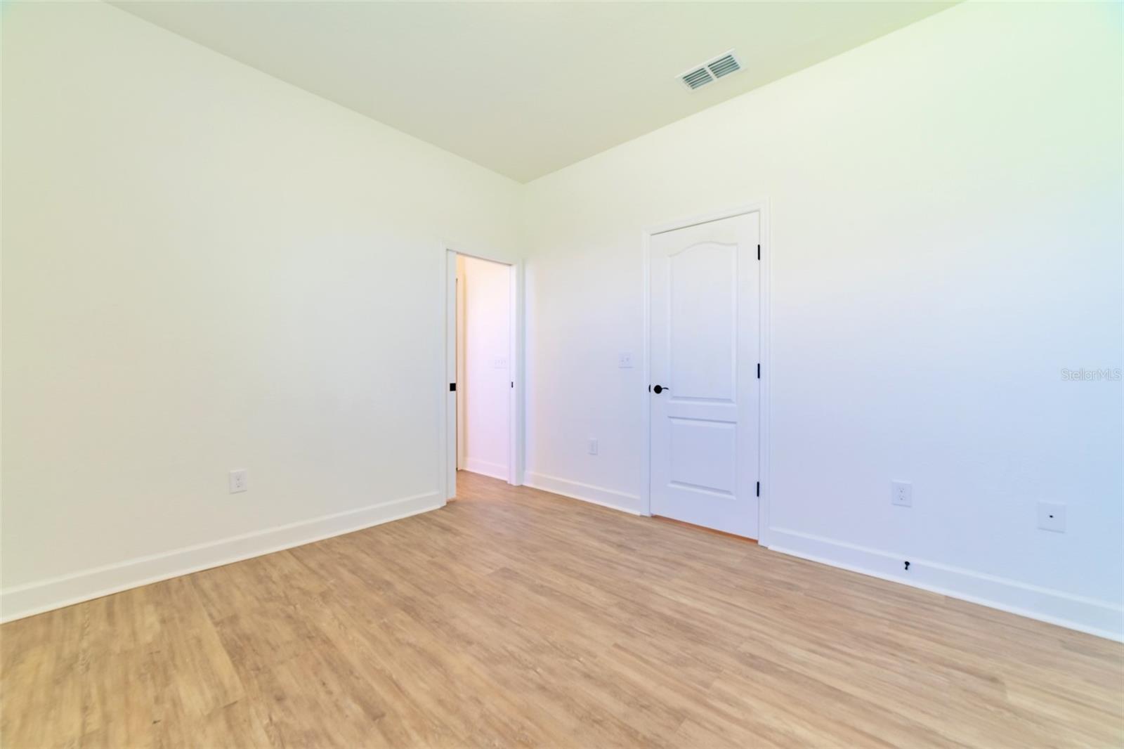 SANCTUARY BY THE LAKE - Residential