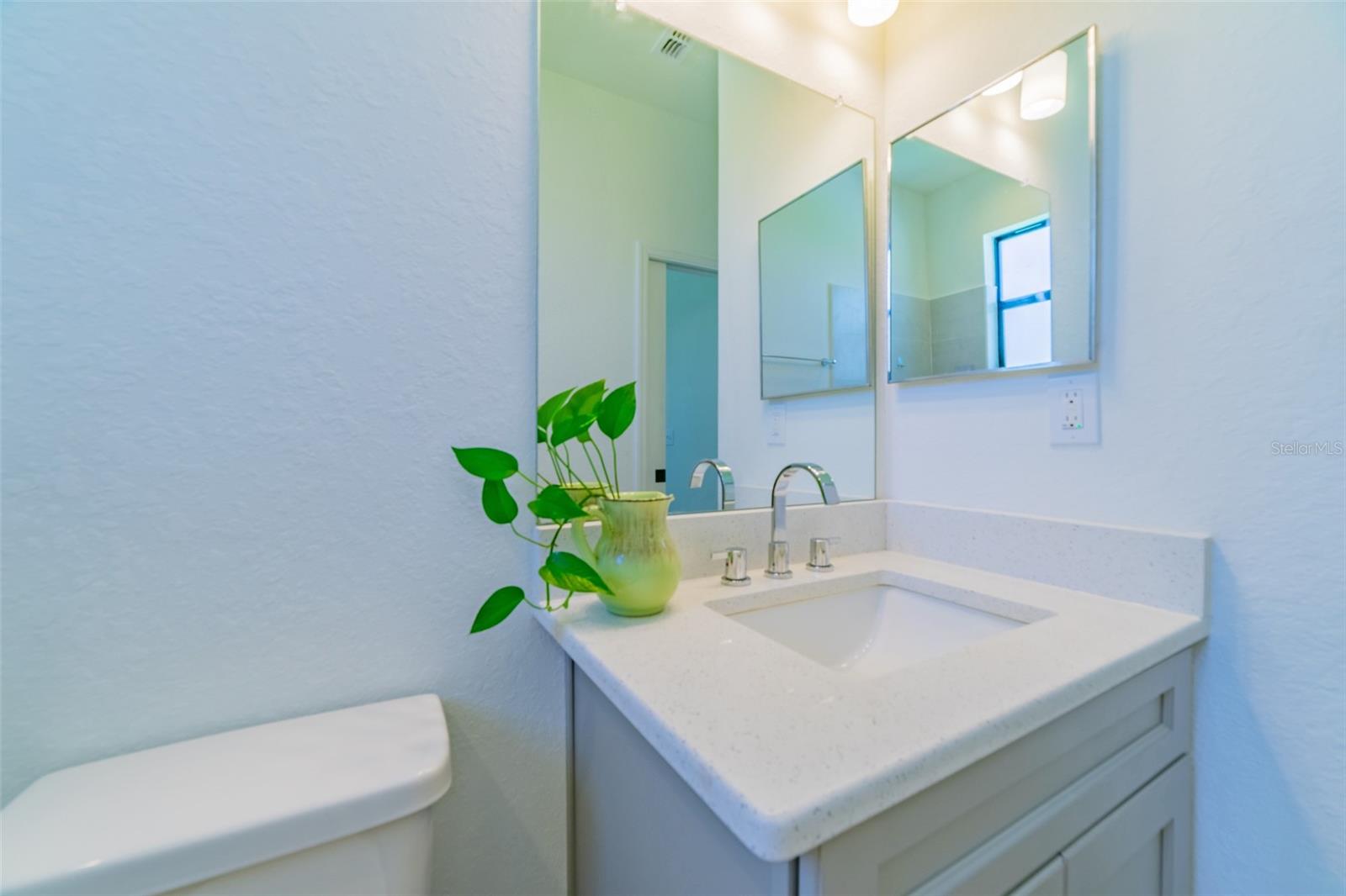 SANCTUARY BY THE LAKE - Residential