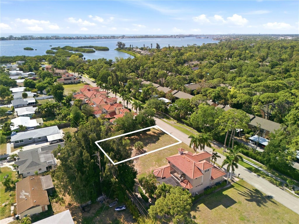 Photo of 1740 Assisi Drive, Sarasota, FL 34231 (MLS # A4689889)
