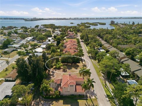 Photo of 1740 Assisi Drive, Sarasota, FL 34231 (MLS # A4689889)