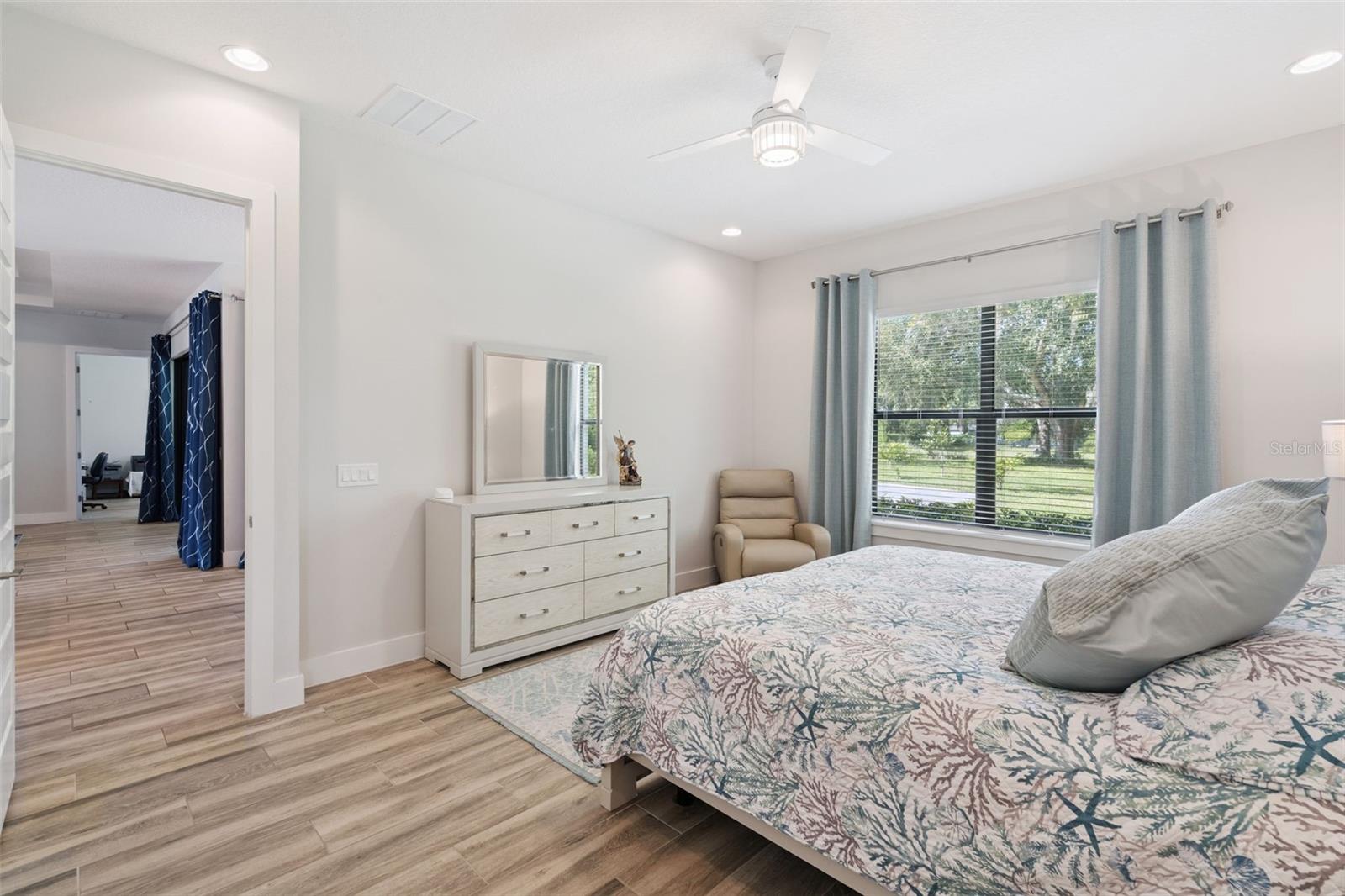 HEATHROW COUNTRY ESTATE - Residential