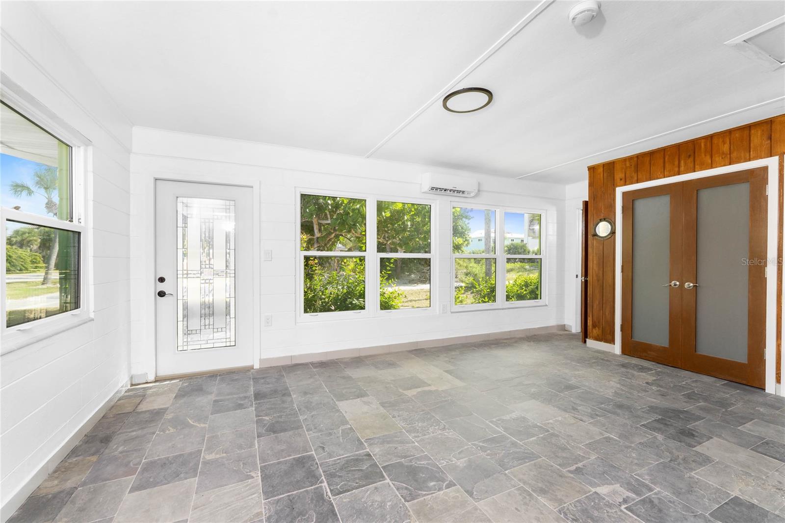 S J CHADWICKS - Residential