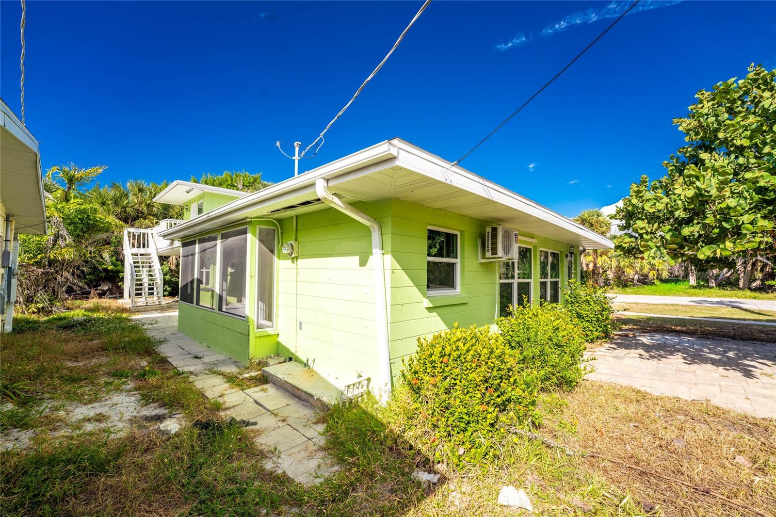 S J CHADWICKS - Residential