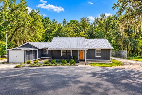 Photo of 7630 W Dunnellon Road, Dunnellon, FL 34433 (MLS # O6445844)