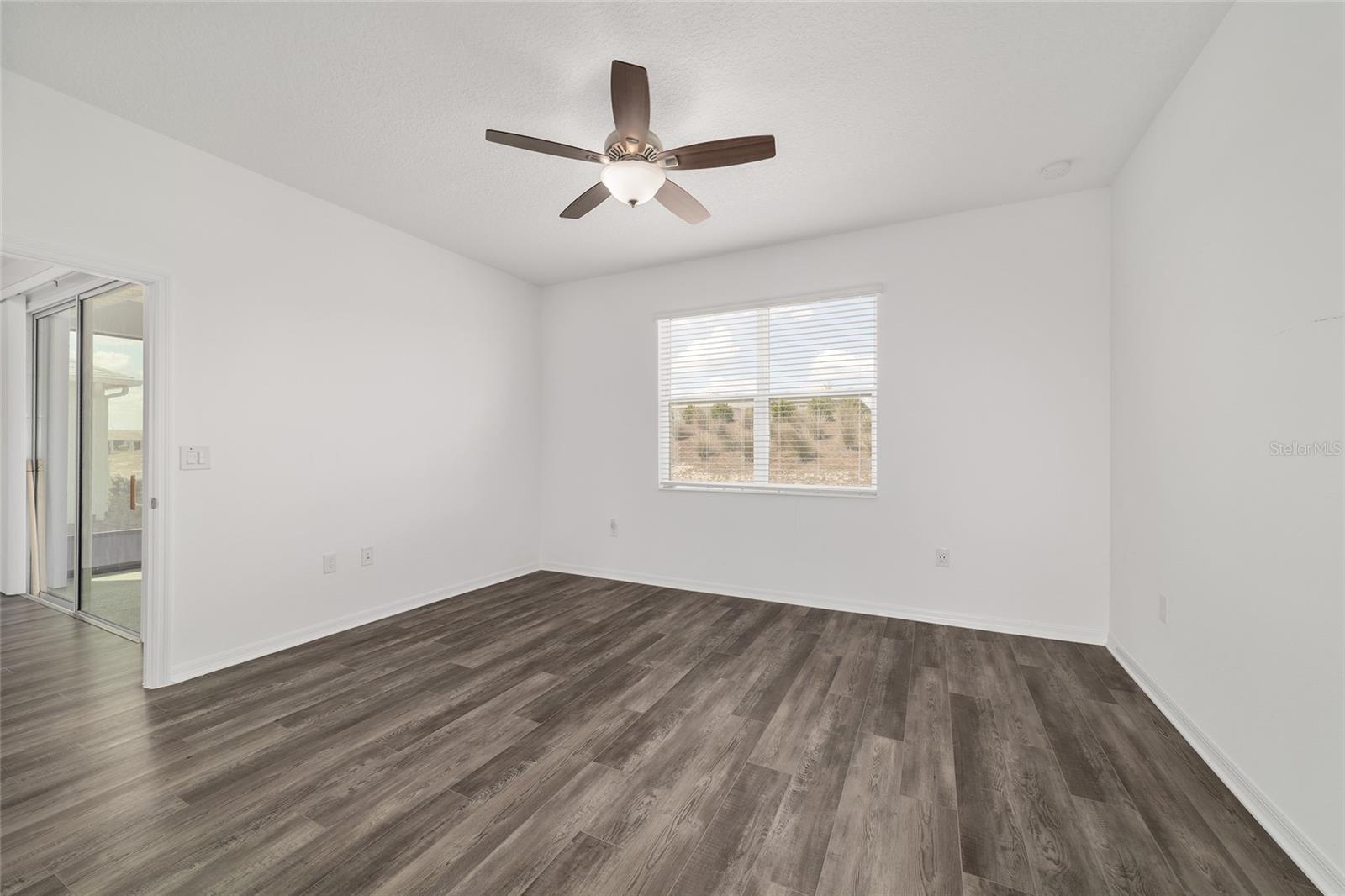 ON TOP OF THE WORLD - Residential