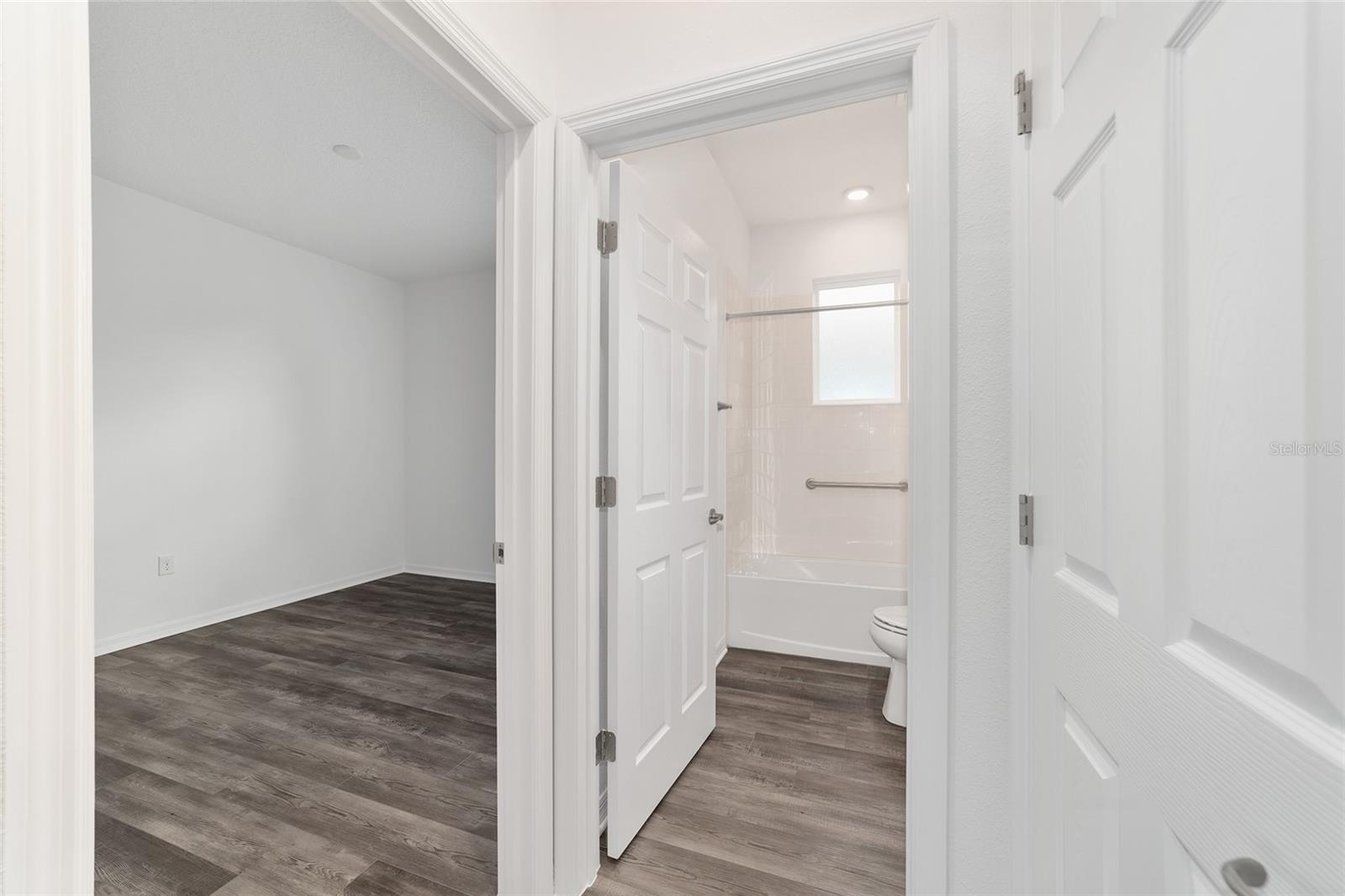 ON TOP OF THE WORLD - Residential