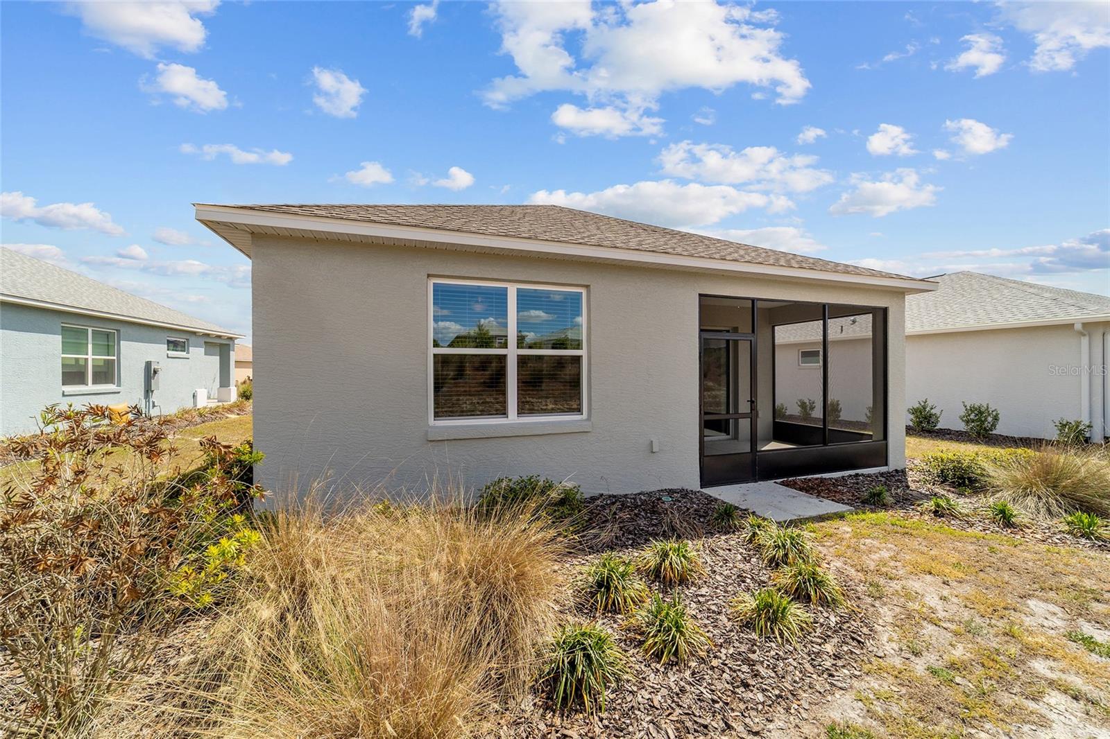 ON TOP OF THE WORLD - Residential