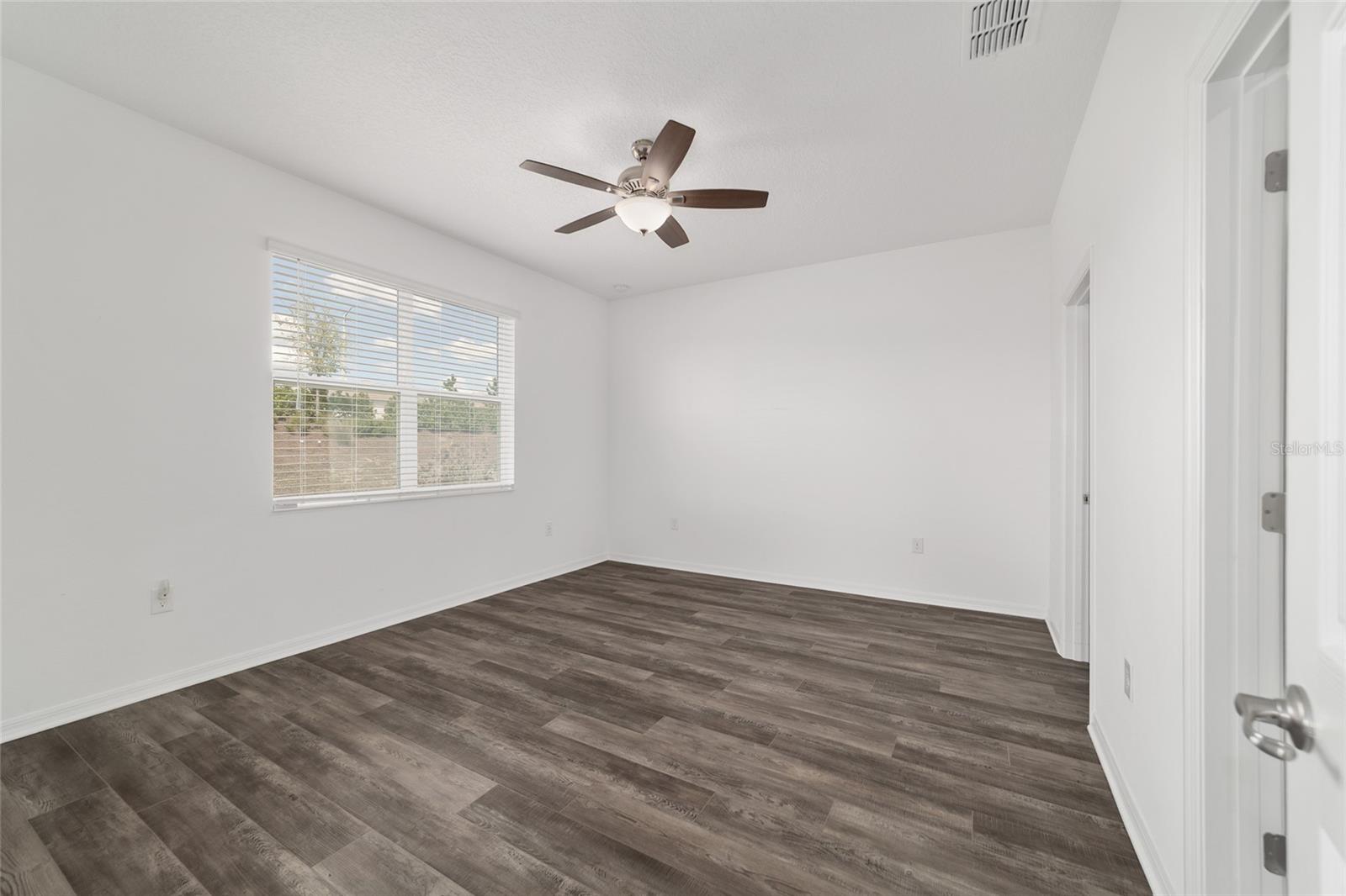 ON TOP OF THE WORLD - Residential