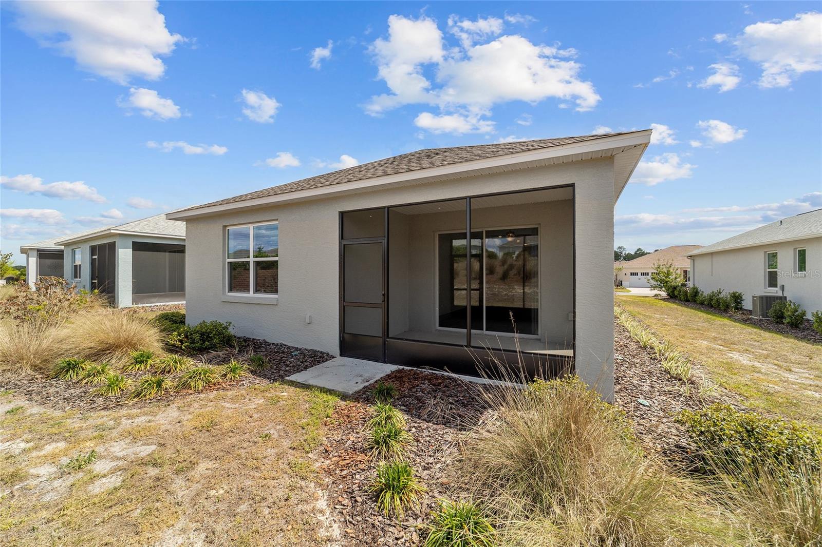 ON TOP OF THE WORLD - Residential