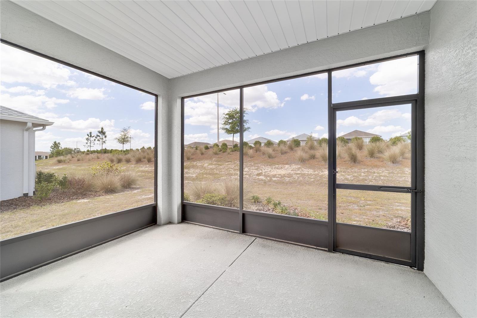 ON TOP OF THE WORLD - Residential