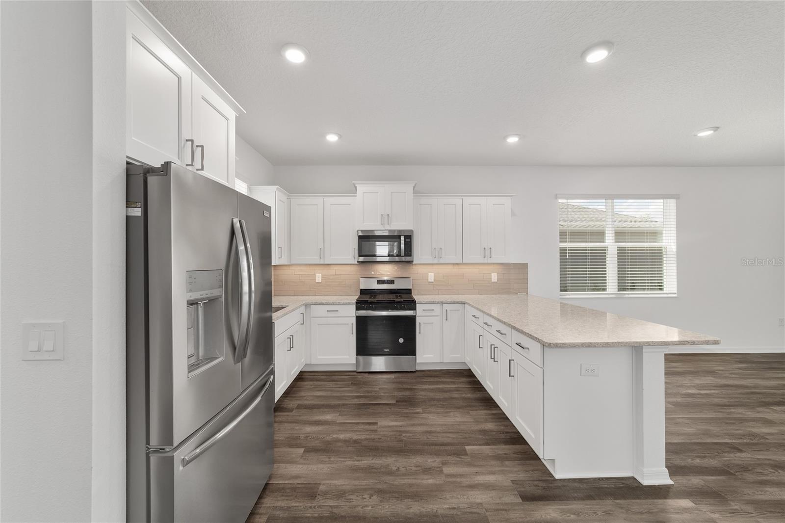 ON TOP OF THE WORLD - Residential