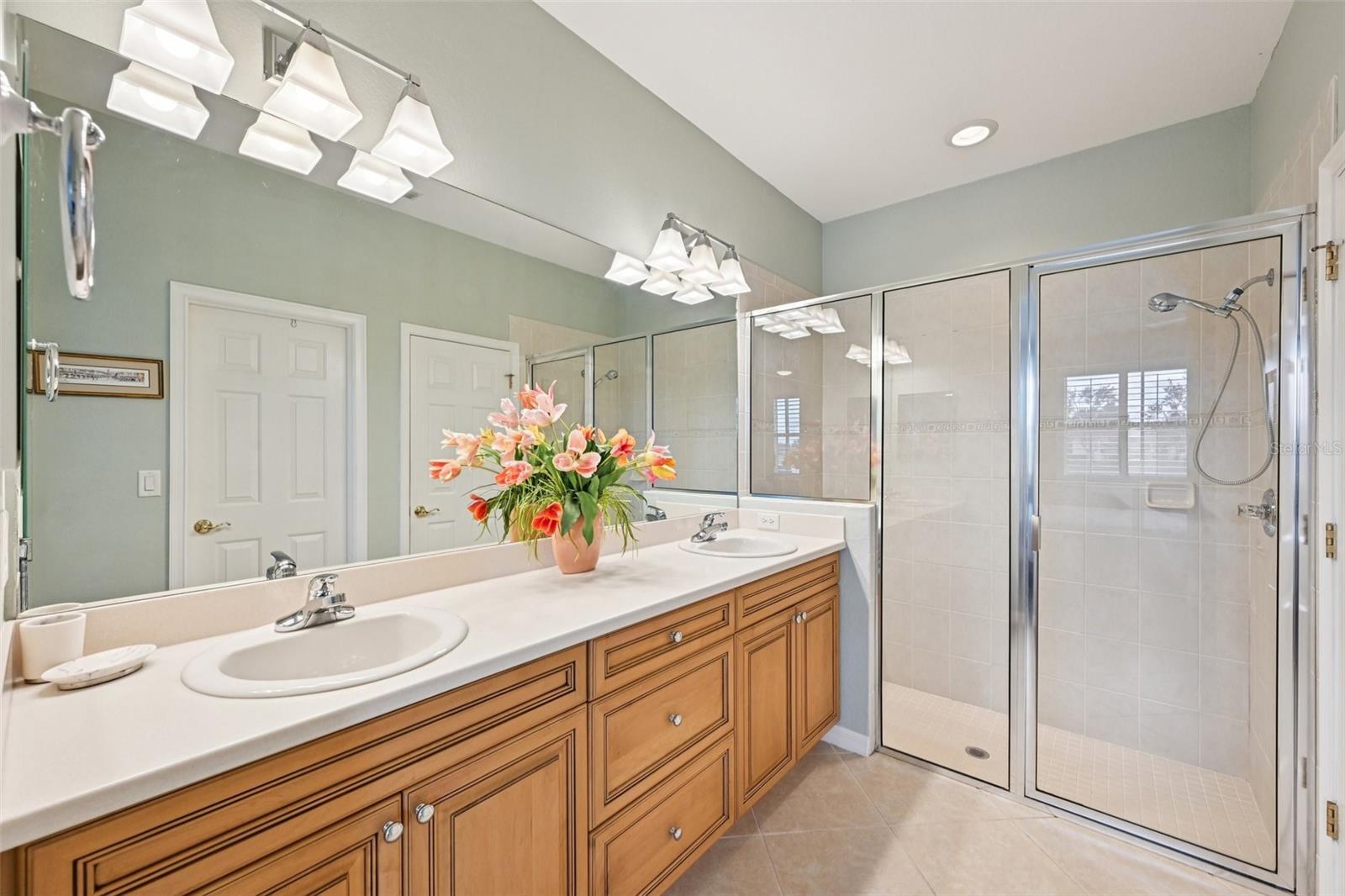 VENETIAN GOLF & RIV CLUB PH 03G - Residential