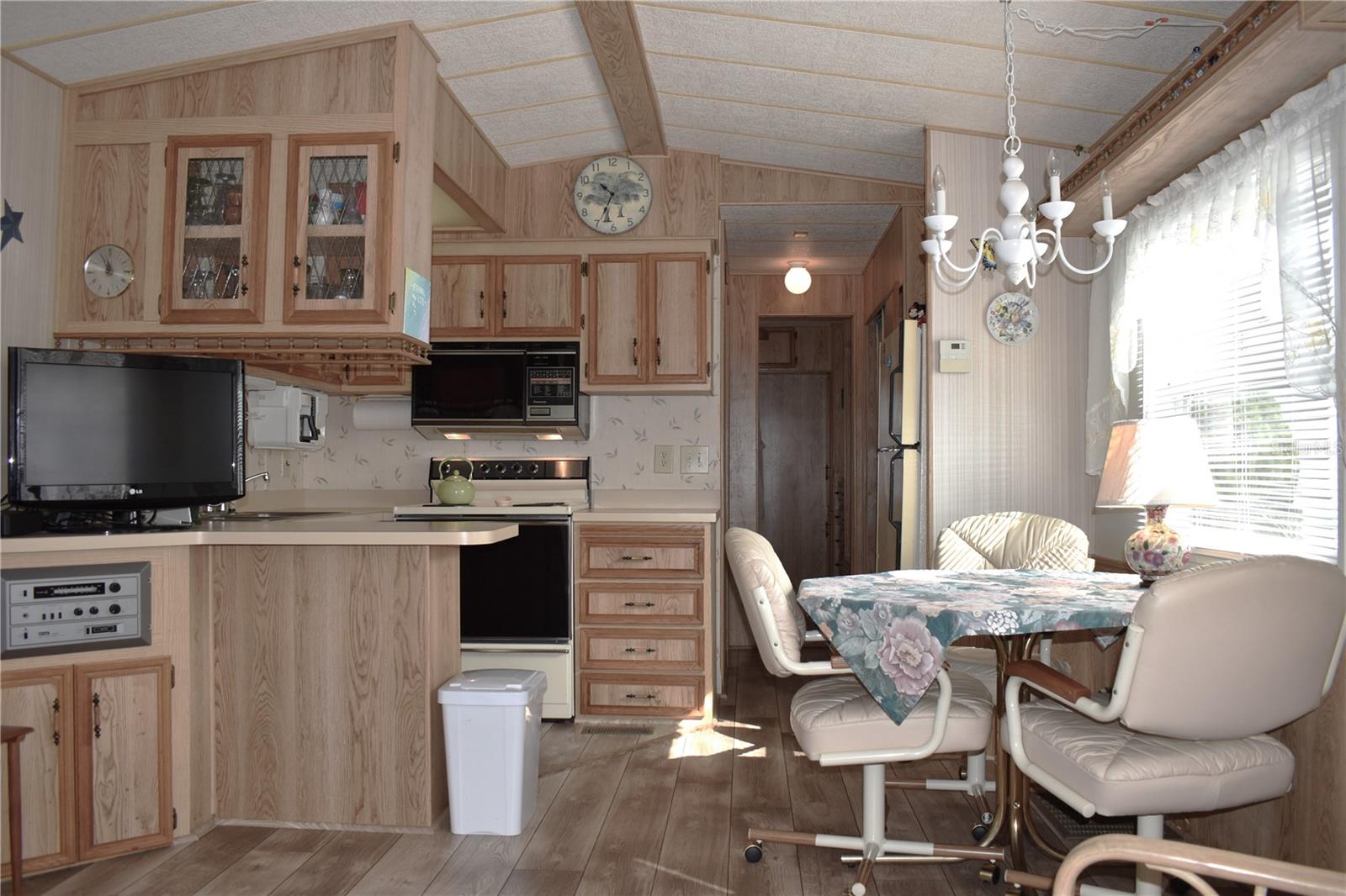 9000 US HIGHWAY 192 766