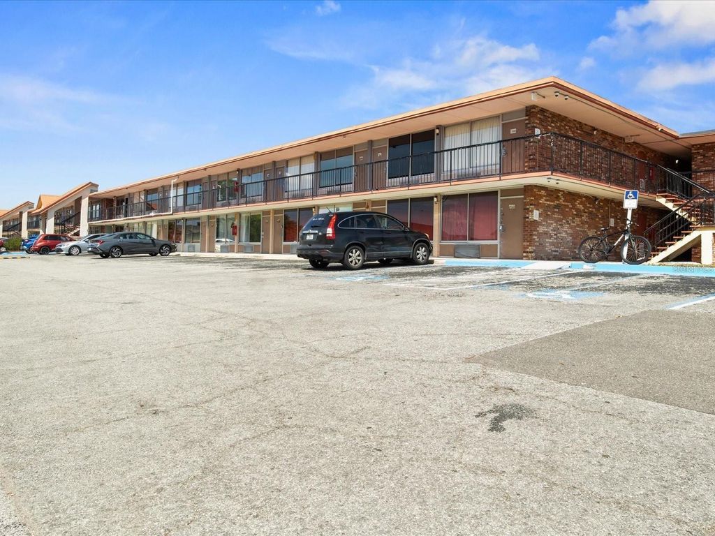 Photo of 43420 Highway 27 #445, Davenport, FL 33837 (MLS # O6393765)