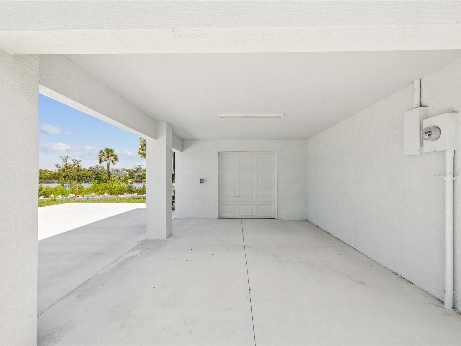 6679 WANDER LANE