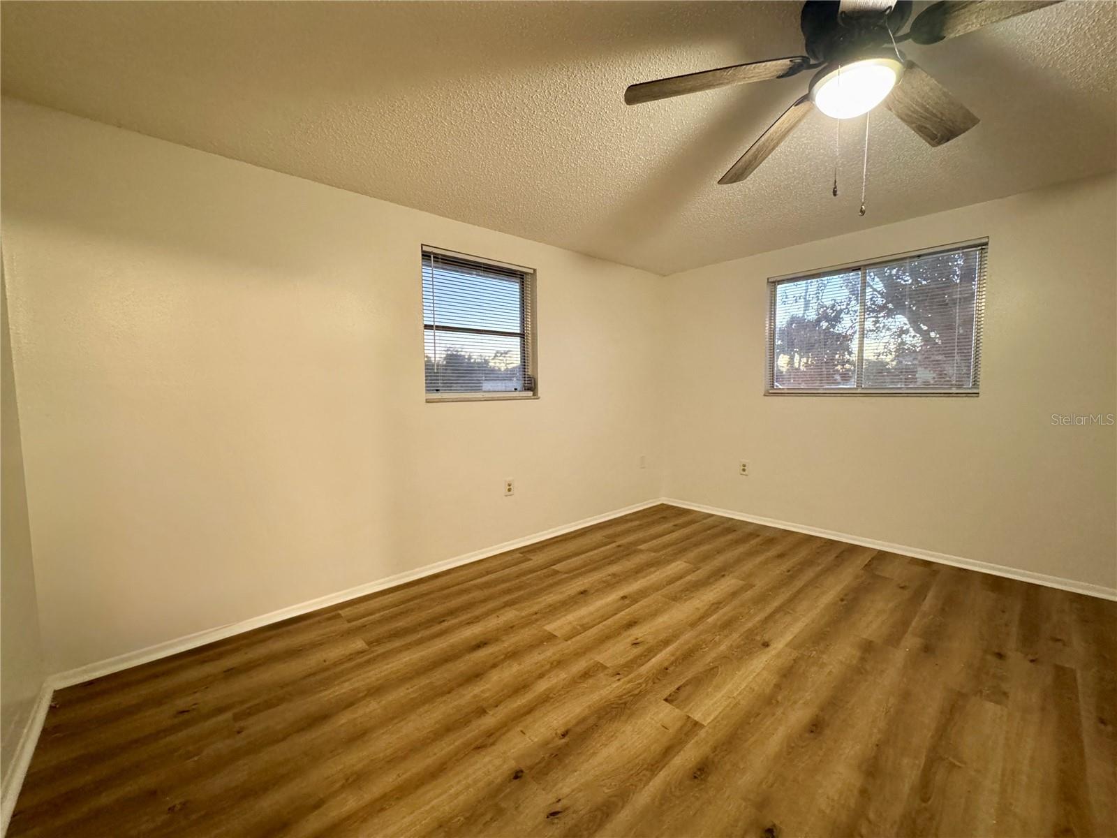 SOUTH VENICE - Residential