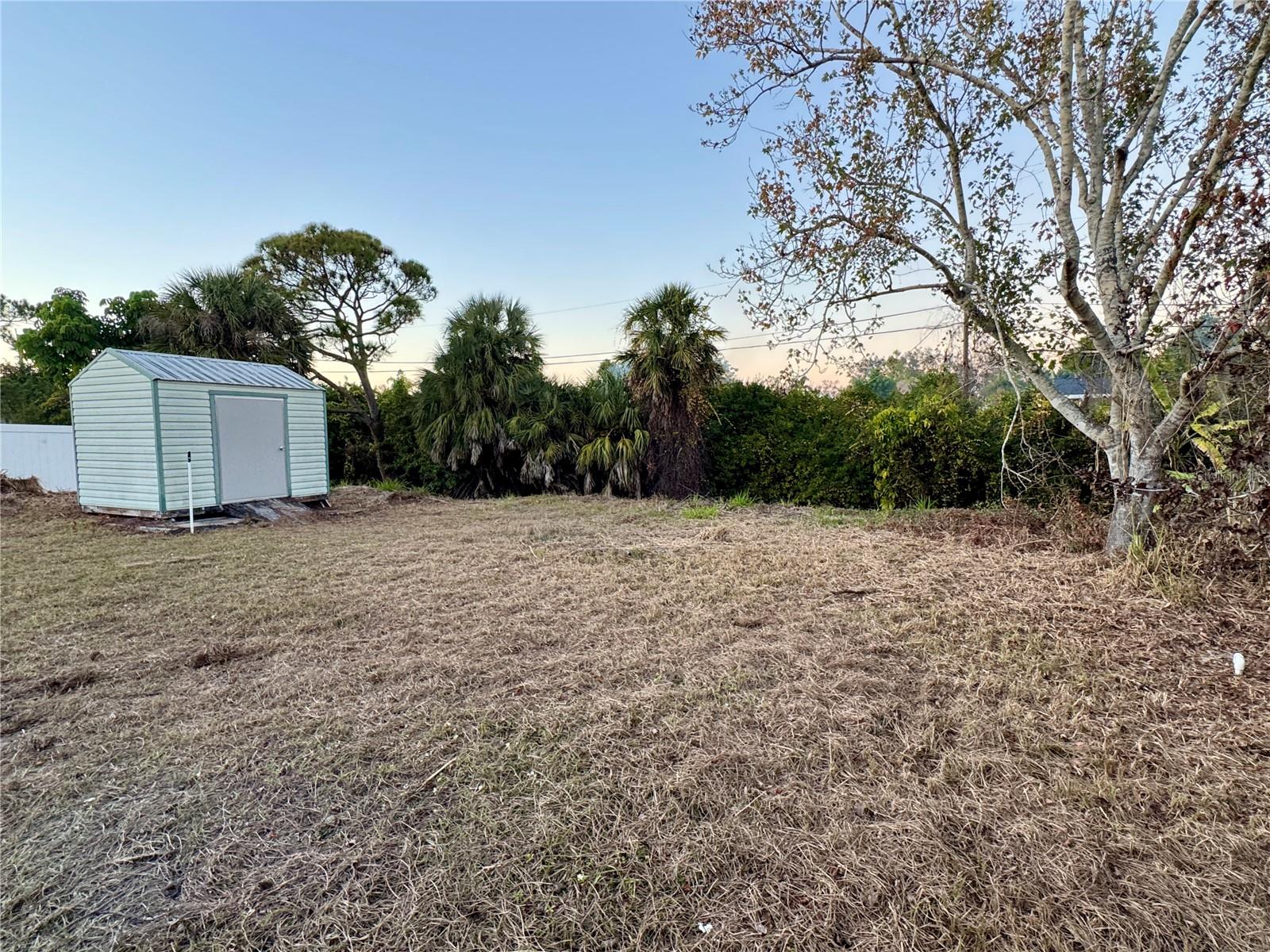 SOUTH VENICE - Residential