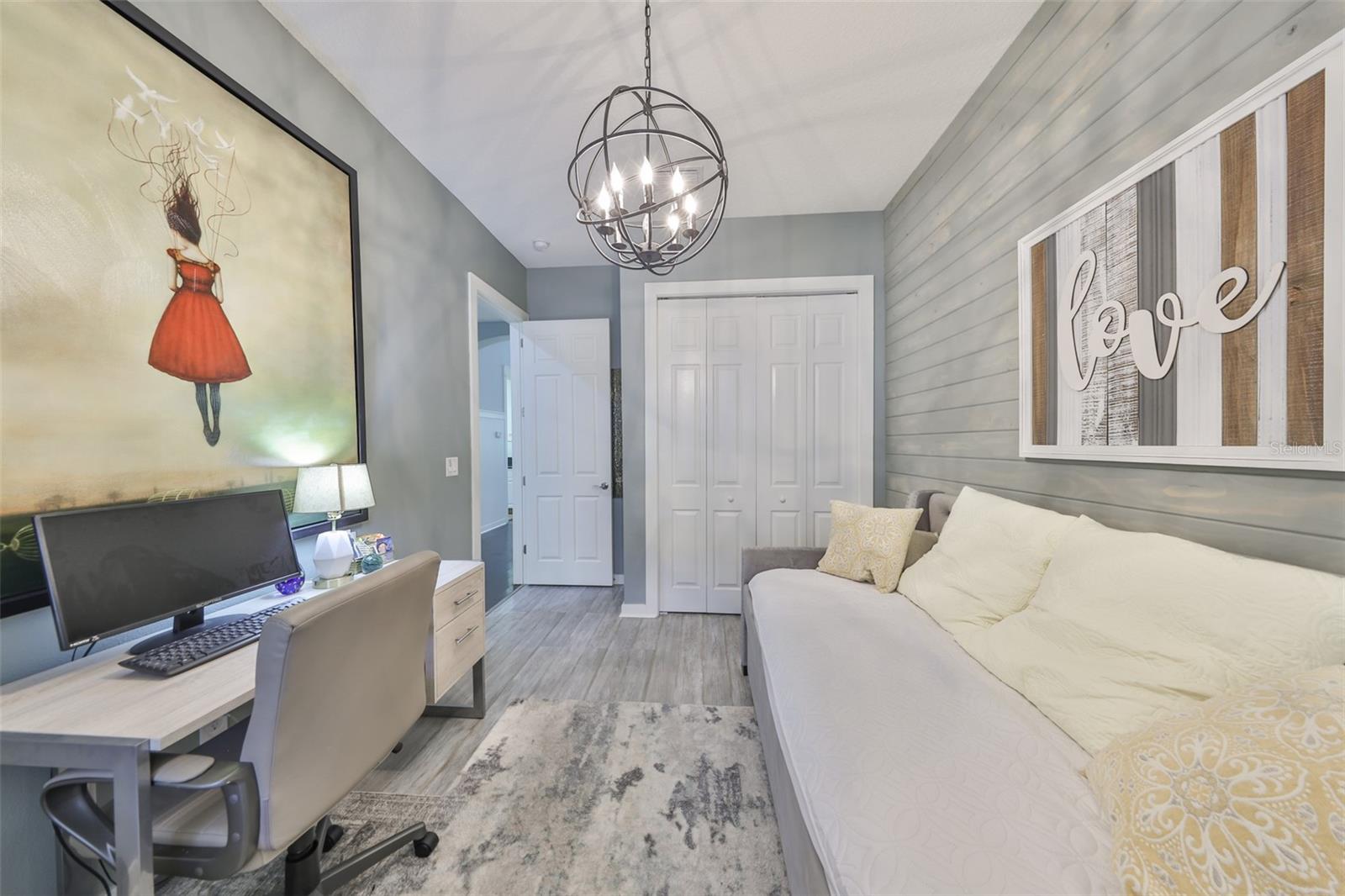 MIRABAY - Residential