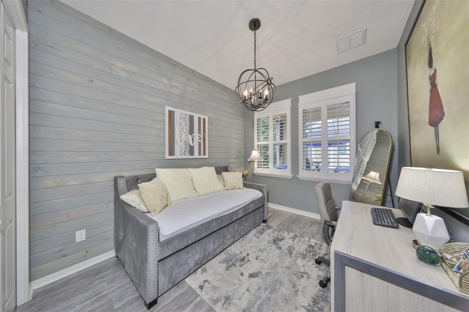 MIRABAY - Residential