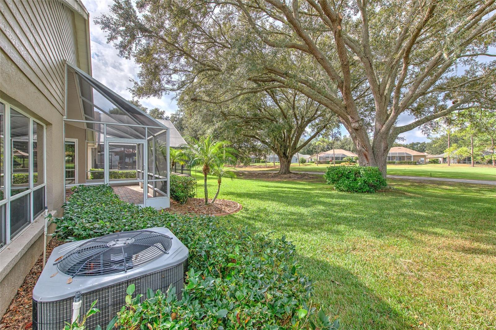 RIVER HILLS COUNTRY CLUB - Residential