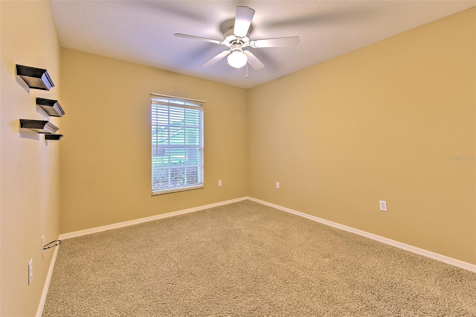 RIVER HILLS COUNTRY CLUB - Residential