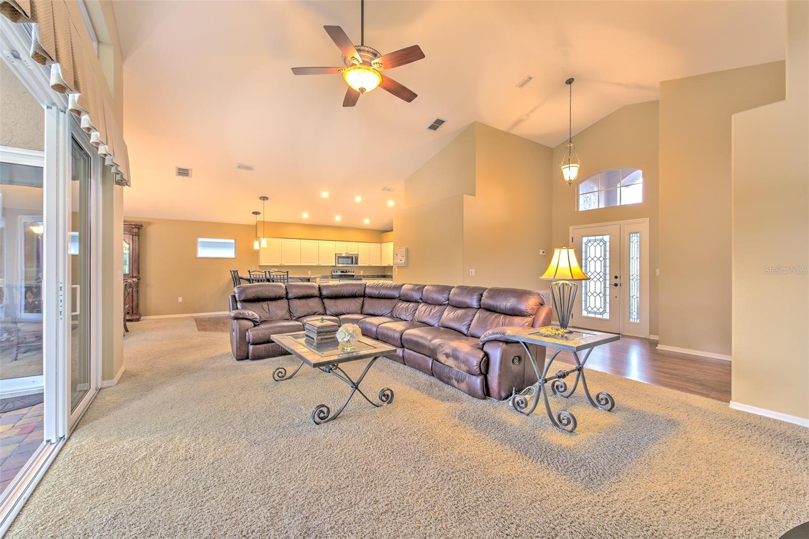 RIVER HILLS COUNTRY CLUB - Residential