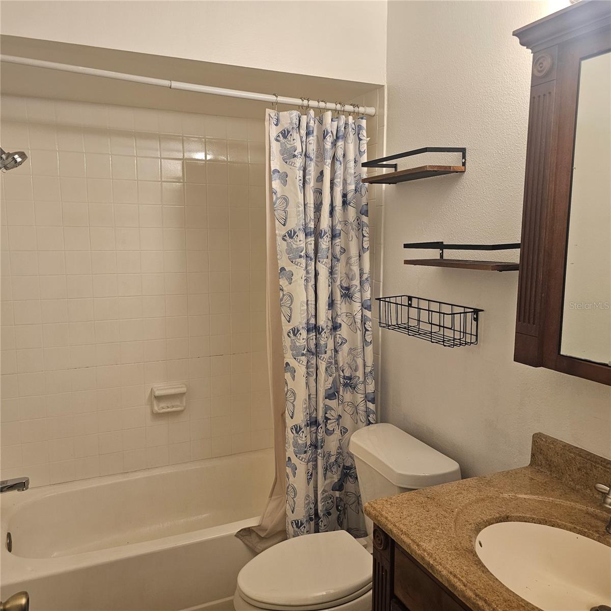 THE TOWERS AT CARROLLWOOD VILL - Residential